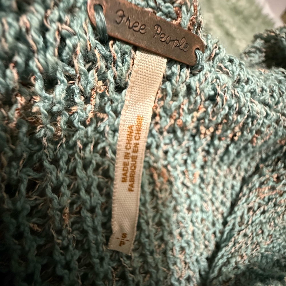 Free People Green Hooded Sweater *GOOD USED CONDITION* - Picture 10 of 11